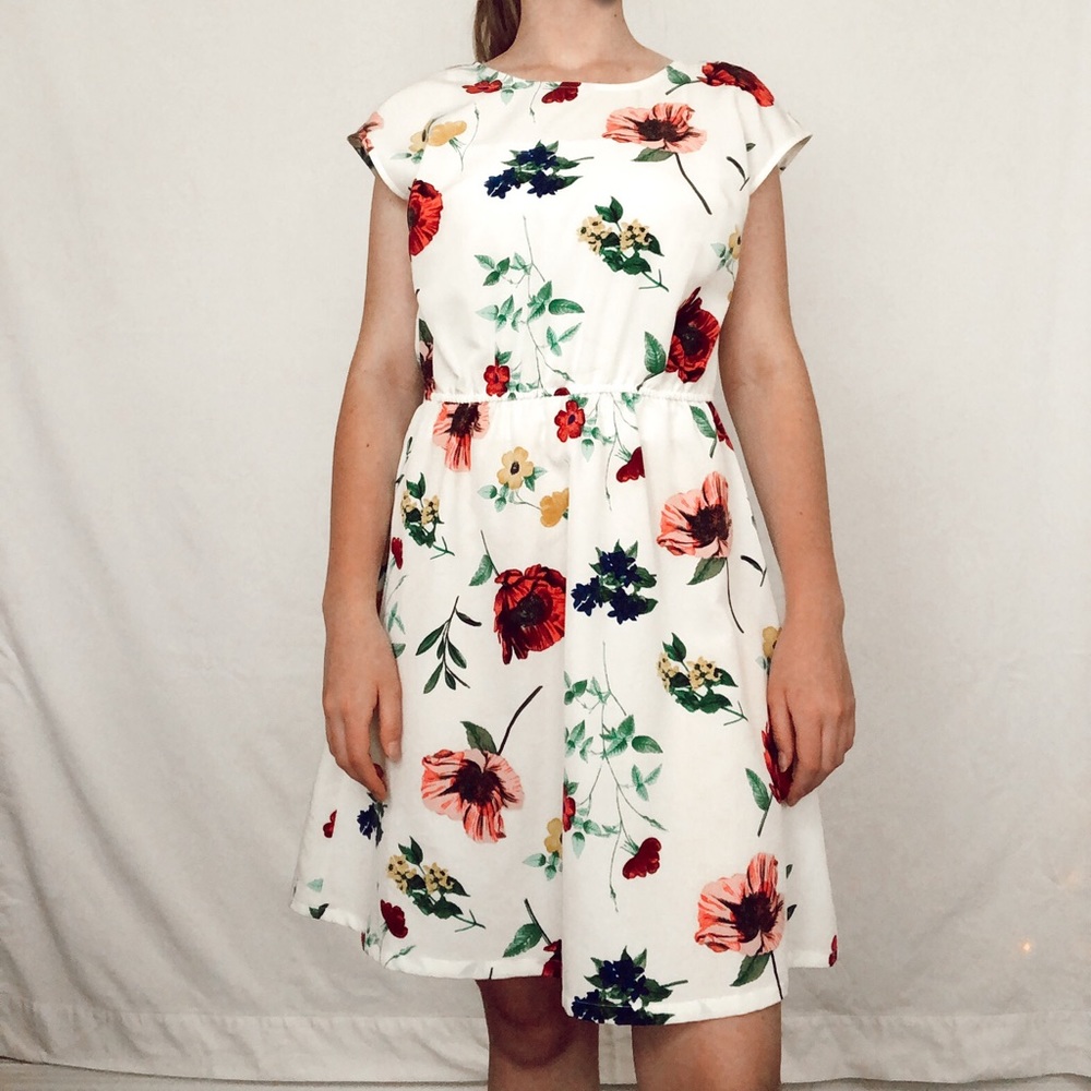 Floral Cap-Sleeve White Dress